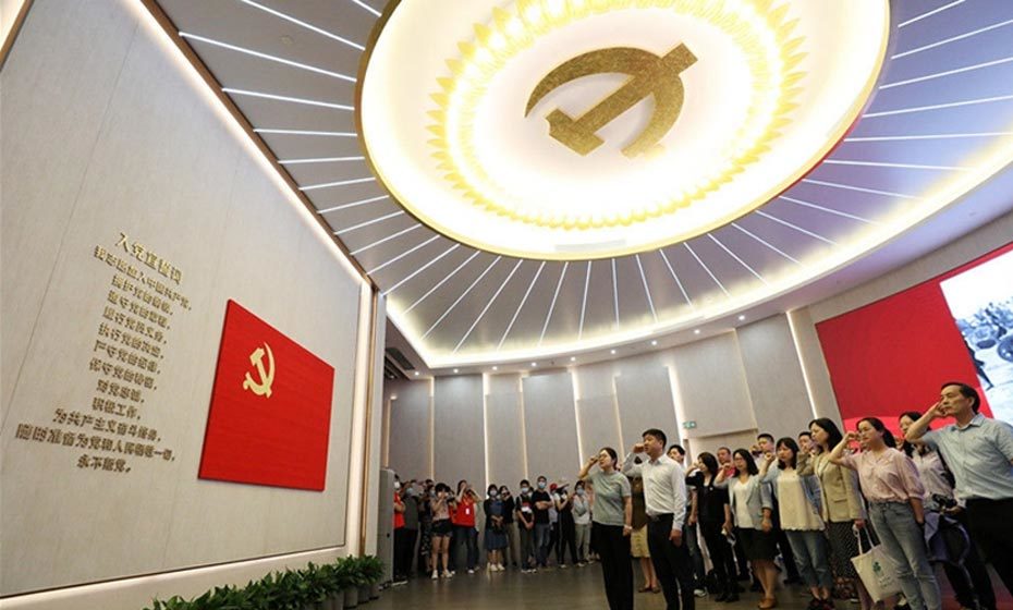 中共中央關于認真學習宣傳貫徹黨的二十大精神的決定